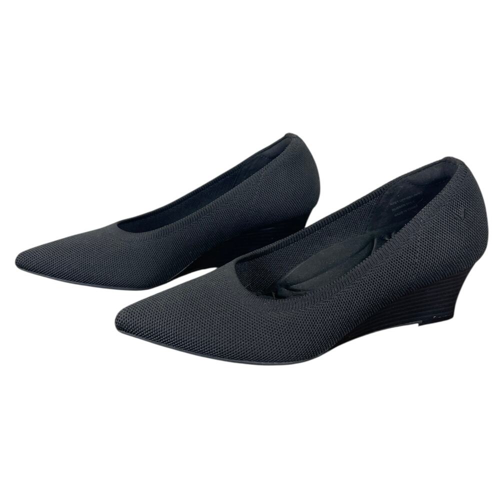 Chic Black Wedge Heels - Picture 11 of 13